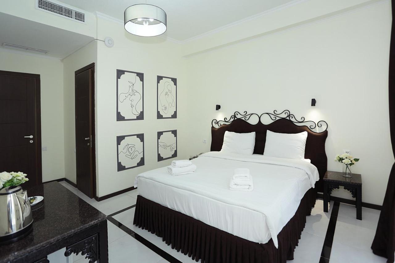 The One Boutique Hotel Тбилиси Екстериор снимка