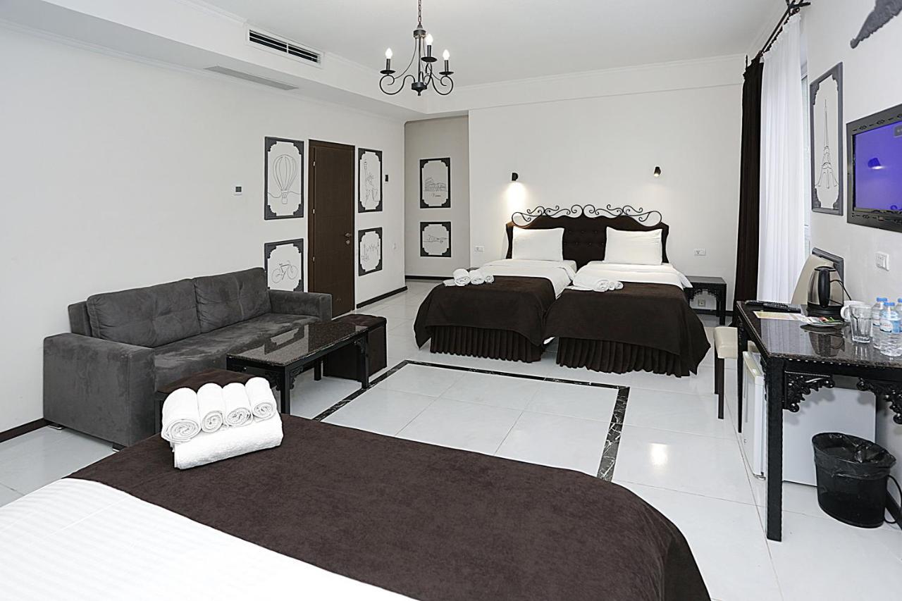 The One Boutique Hotel Тбилиси Екстериор снимка