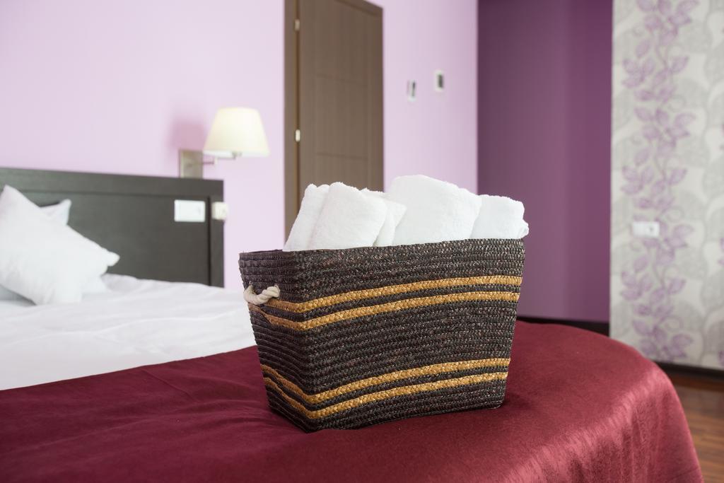 The One Boutique Hotel Тбилиси Екстериор снимка